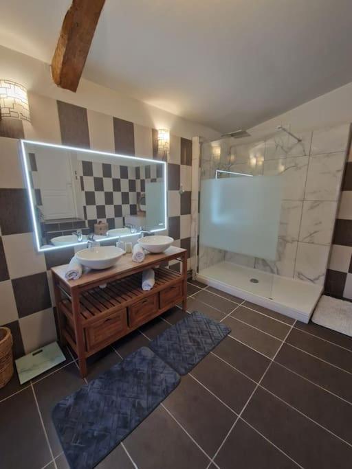 Demeure En Pierre Avec Piscine Privee Villa Etauliers Екстериор снимка