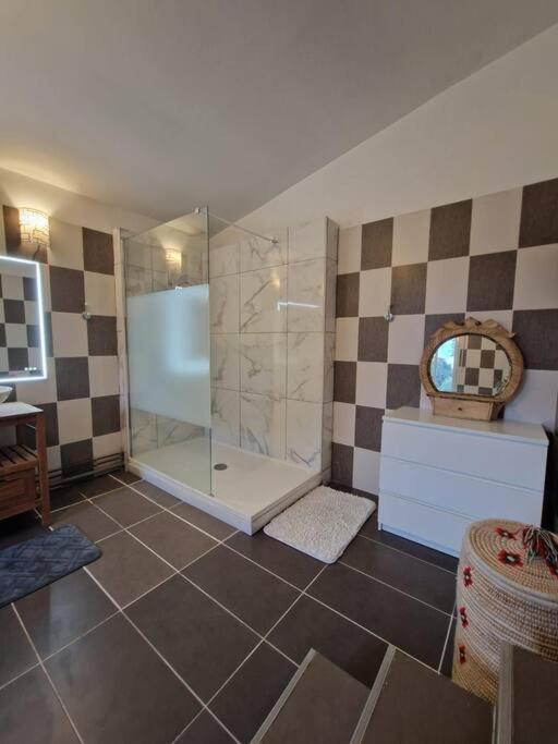 Demeure En Pierre Avec Piscine Privee Villa Etauliers Екстериор снимка
