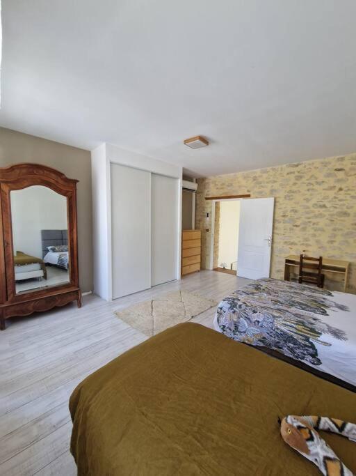 Demeure En Pierre Avec Piscine Privee Villa Etauliers Екстериор снимка