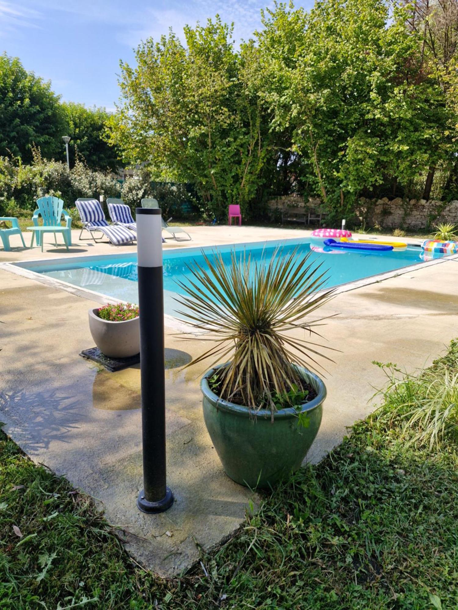 Demeure En Pierre Avec Piscine Privee Villa Etauliers Екстериор снимка