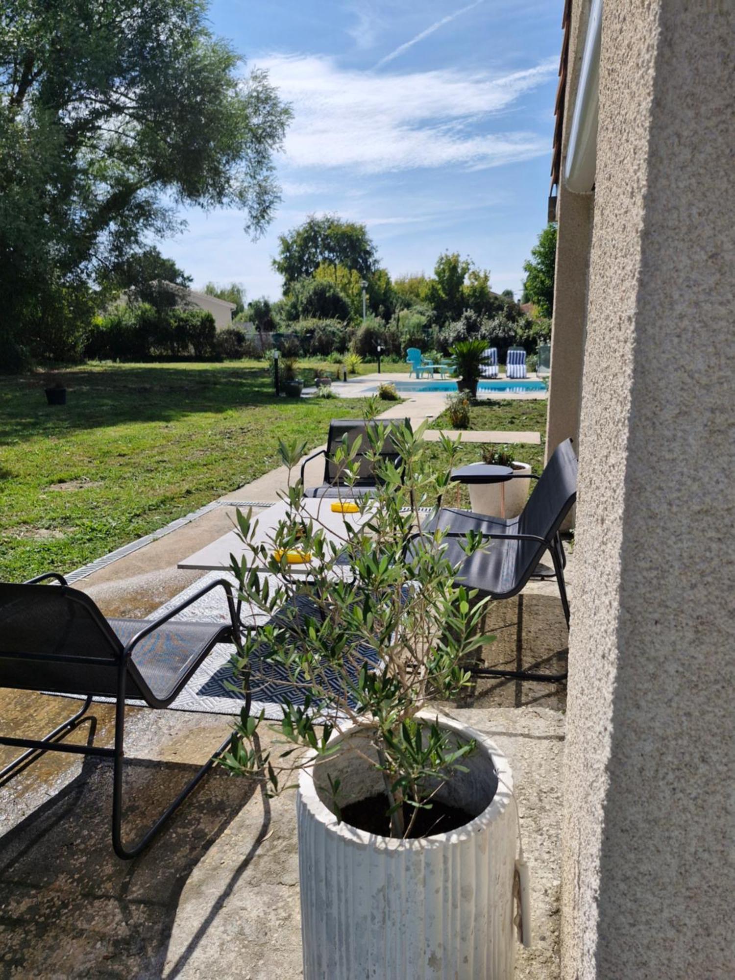 Demeure En Pierre Avec Piscine Privee Villa Etauliers Екстериор снимка